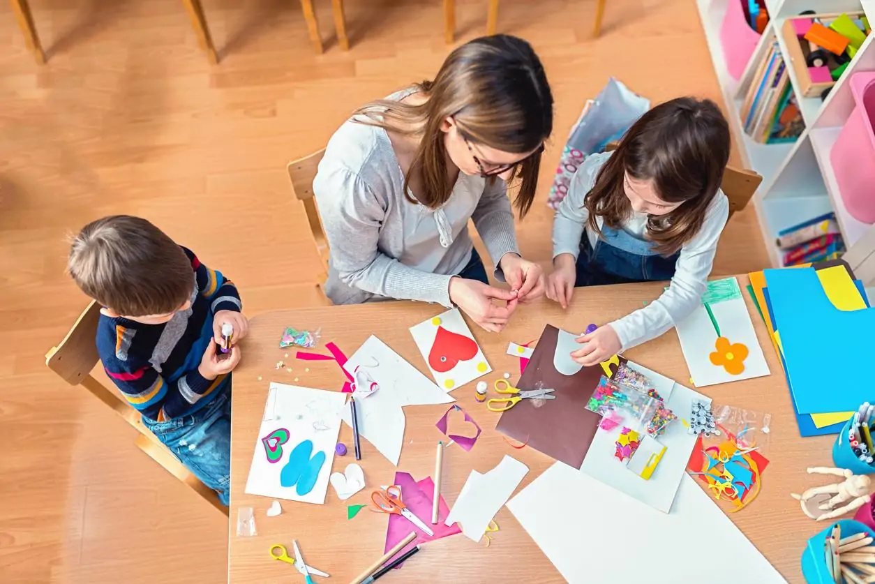 How to Keep Kids Entertained at Home During the Holidays