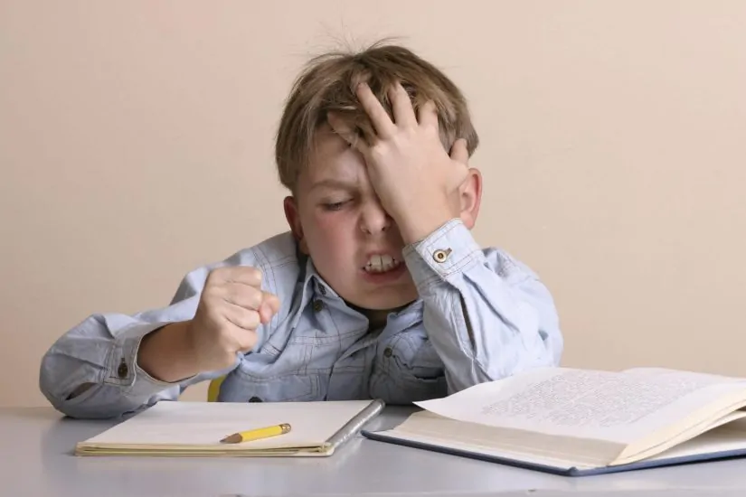 5 Common Signs of a Struggling Student